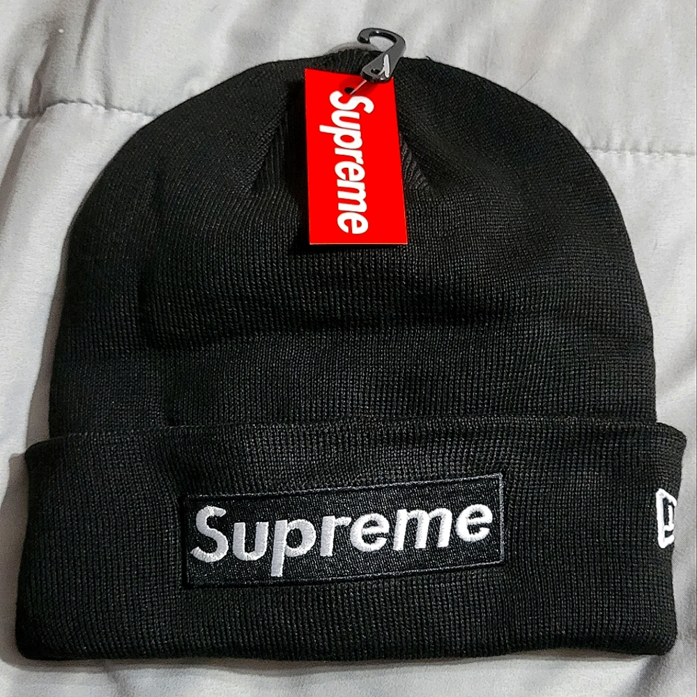 Supreme black beanie with black box logo